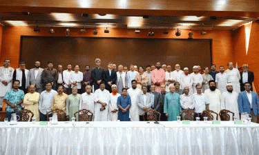 জুলাই সনদ রাজনীতিবিদদের ঐক্যের দলিল: আলী রীয়াজ