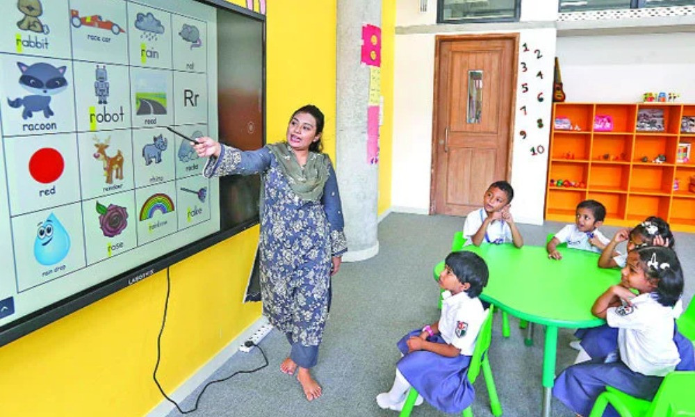 সৃজনশীলতা ও নান্দনিকতায় অনন্য এক স্কুল