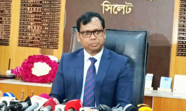 সিলেটের ডিসি সারওয়ার আলমকে শোকজ