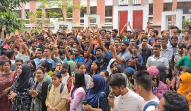 ফের বিক্ষোভে নামছে ৭ কলেজের শিক্ষার্থীরা, অধ্যাদেশ না এলে কঠোর কর্মসূচি