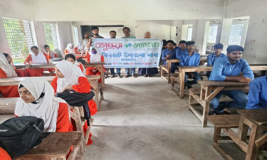 শিক্ষার্থীদের ইন্টারনেট আসক্তি কমাতে ফকিরহাটে বসুন্ধরা শুভসংঘের আলোচনা সভা