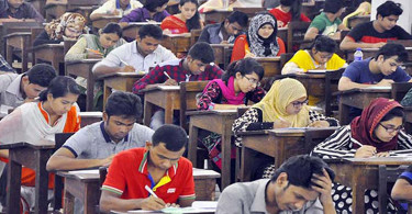 বিসিএস উন্মাদনা  সামাজিক ব্যাধিতে পরিণত হলো কেন?