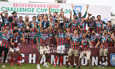 মোহামেডানকে উড়িয়ে চ্যালেঞ্জ কাপের শিরোপা জিতল বসুন্ধরা কিংস