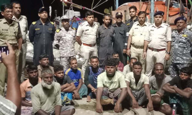 বাংলাদেশের ১৩ জেলে ভারতের কারাগারে বন্দি
