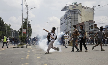 ভারতেও জেন জি আন্দোলনের সতর্কতা