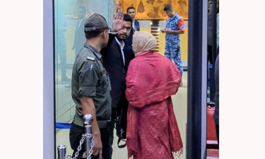 উন্নত চিকিৎসার জন্য সিঙ্গাপুর গেলেন নুরুল হক নুর