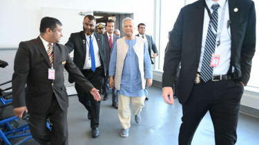 নিউইয়র্ক পৌঁছেছেন প্রধান উপদেষ্টাসহ শীর্ষ রাজনৈতিক নেতারা