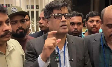 আখতারের ওপর ডিম নিক্ষেপের ঘটনা অনাকাঙ্ক্ষিত: প্রেস সচিব