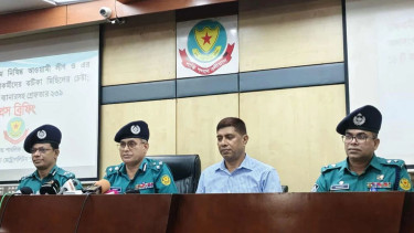 হোটেল-ফ্ল্যাট-ছাত্রাবাসে আওয়ামী লীগের কর্মী থাকলে তথ্য দিন: ডিএমপি