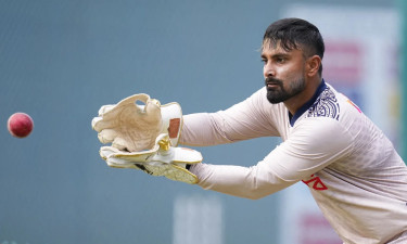 টস জিতে ফিল্ডিংয়ে বাংলাদেশ, নেই অধিনায়ক লিটন