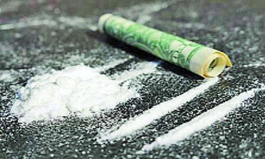 আসে এক রুটে যায় তিন রুটে
