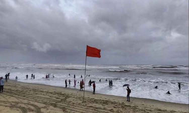 বঙ্গোপসাগরে লঘুচাপ, বন্দরে ৩ নম্বর সতর্কসংকেত