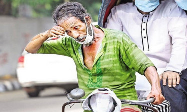 কেন হয় অতিরিক্ত ঘাম? জেনে নিন প্রতিকার