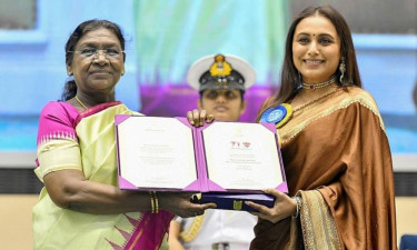 পুরস্কার মঞ্চে অভিনেত্রীর গলায় মেয়ের নাম, তবু কেন অনুষ্ঠানে অনুপস্থিত?