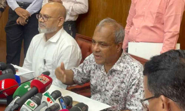 দুর্গাপূজা ঘিরে নাশকতার শঙ্কা নেই: স্বরাষ্ট্র উপদেষ্টা