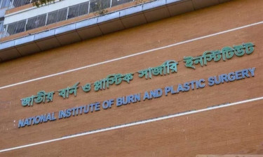 যাত্রাবাড়ীতে এসি বিস্ফোরণে বাবার পর ছেলের মৃত্যু