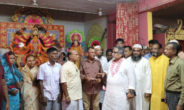 ভারতের পূজামণ্ডপে প্রধান উপদেষ্টাকে অসুর হিসেবে দেখানোর তীব্র প্রতিবাদ প্রিন্সের
