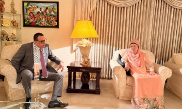 বেগম খালেদা জিয়ার সঙ্গে ফিলিস্তিনের রাষ্ট্রদূতের সাক্ষাৎ