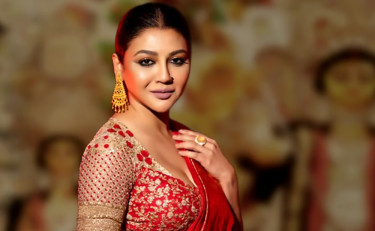 কলকাতার পূজায় মাতলেন জয়া, জানালেন অনুভূতি