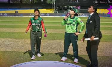 পাকিস্তানের বিপক্ষে টস হেরে ফিল্ডিংয়ে বাংলাদেশ