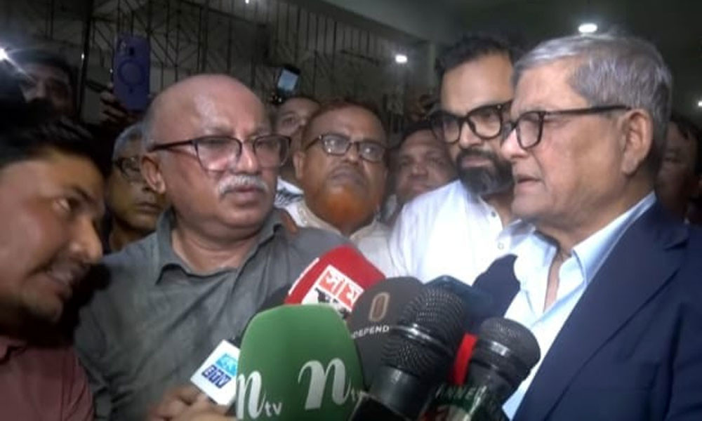 গণতন্ত্র উত্তরণে বাংলাদেশের পাশে বিশ্বের সমর্থন রয়েছে: মির্জা ফখরুল