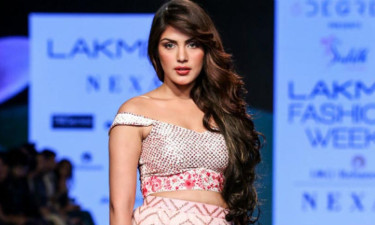 বিদেশ যাওয়ার অনুমতি পেলেন রিয়া চক্রবর্তী, অনলাইনে লিখলেন ‘সত্যের জয় হবেই’