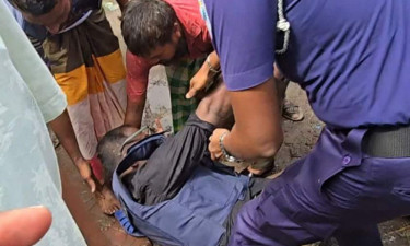টাকা তোলার প্রতিবাদ করায় এএসপির ওপর হামলা