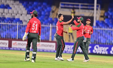 আফগানদের হোয়াইটওয়াশ করতে প্রয়োজন ১৪৪ রান