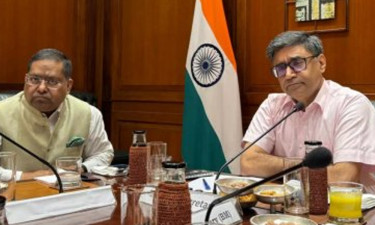 হাসিনাকে নিয়ে দুই দেশের সরকারের মধ্যে পরামর্শ প্রয়োজন: বিক্রম মিশ্রি