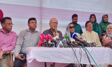 গরু ছাড়াই ঘানি টানা সেই প্রবীণ দম্পতির পাশে দাঁড়ালেন তারেক রহমান