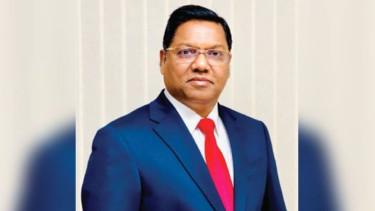 কাস্টমস ট্রাইব্যুনালের সভাপতি নিয়োগের একদিন পর সেই কর্মকর্তাকে ওএসডি