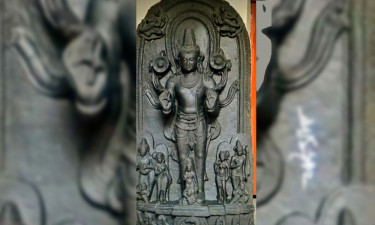 সাভারে কোটি টাকার বিষ্ণুমূর্তিসহ গ্রেপ্তার ১