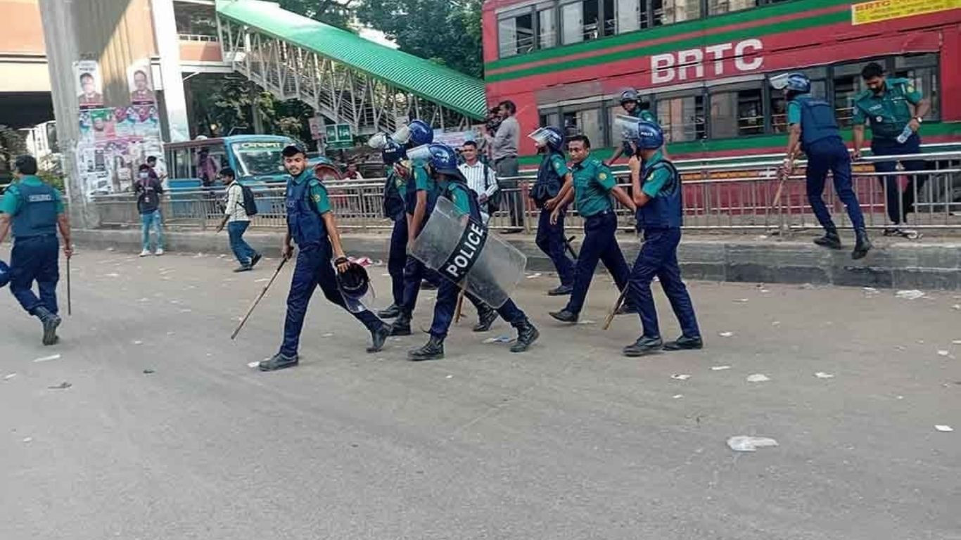 ছাড়া পেলেন আন্দোলন থেকে আটক শিক্ষকরা