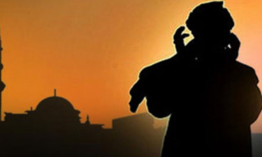 আজান শোনার পর যে দোয়া পড়বেন