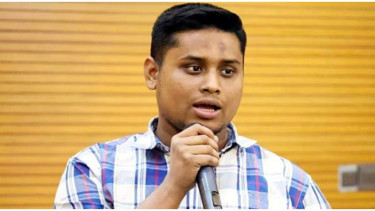 রাস্তায় শিক্ষকদের পেটানো সভ্য রাষ্ট্রীয় চরিত্র হতে পারে না: হাসনাত