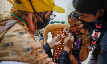 স্মৃতির ক্যানভাসে শৈশবের টিকা