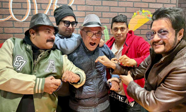 নিউইয়র্কে আহমেদ শরীফকে কুপোকাত করলেন ৪ নায়ক!