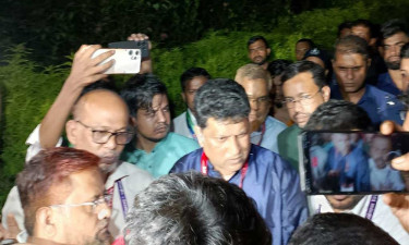 কারচুপির অভিযোগ, আড়াই ঘণ্টা অবরুদ্ধের পর মুক্ত প্রো-ভিসি