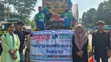 দিনাজপুর কলেজ মোড়ে বসুন্ধরা শুভসংঘের উদ্যোগে পরিষ্কার-পরিচ্ছন্নতা অভিযান