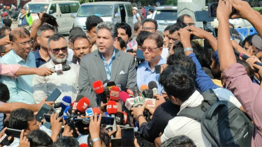 কার্গো ভিলেজের আগুনে পোশাক তৈরির মূল্যবান কাঁচামাল-স্যাম্পল ধ্বংস হয়েছে