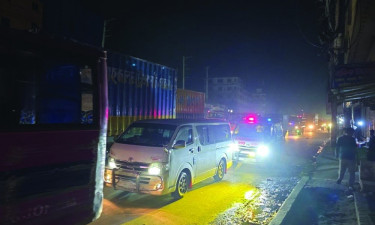 সাড়ে ৩ ঘণ্টা পর ঢাকা-ময়মনসিংহ সড়কে যান চলাচল শুরু