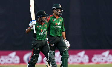 ওপেনিংয়ে ১৭৬, তবু ৩০০ ছুঁতে পারল না বাংলাদেশ