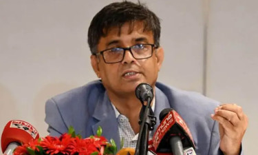 হাসিনার শাসনামলে প্রায় সব গণমাধ্যম একই সুরে কাজ করেছে: শফিকুল আলম