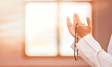 উদ্বেগ-উৎকণ্ঠা থেকে বাঁচার আমল