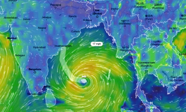 সন্ধ্যায় ভারতে আঘাত হানতে পারে ঘূর্ণিঝড় ‘মোন্থা’, সাগরে যেতে নিষেধাজ্ঞা জারিৎ