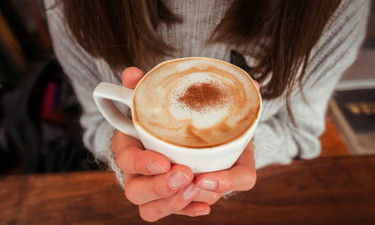 ঘন ঘন কফি খেলে বাড়তে পারে উদ্বেগ, আর কী কী সমস্যার সম্মুখীন হতে পারেন নারীরা?