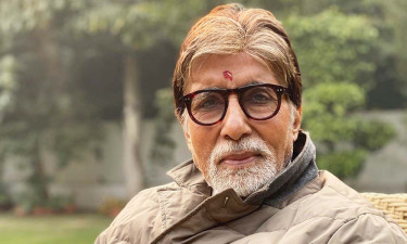 উপহার দিয়েও কটাক্ষের শিকার অমিতাভ বচ্চন