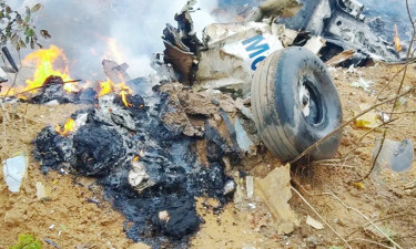 কেনিয়ায় যাত্রীবাহী বিমান বিধ্বস্ত, ১২ যাত্রীর প্রাণহানির শঙ্কা