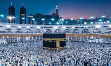 এক মাসে রেকর্ড ১ কোটি ১৭ লাখ মানুষের ওমরাহ পালন