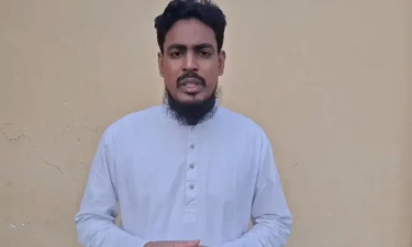 শাপলা কলি নিয়ে মুখ খুললেন আখতার